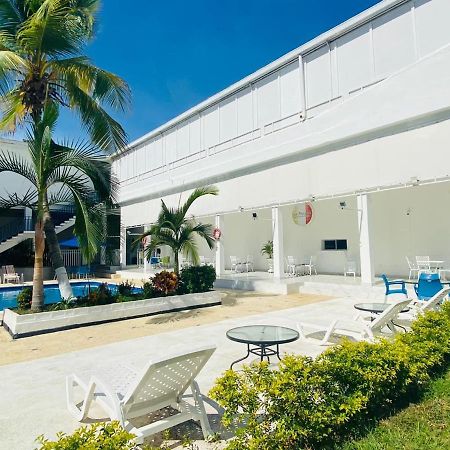 Hotel Mall Santana Del Rio Ла-Дорада Экстерьер фото